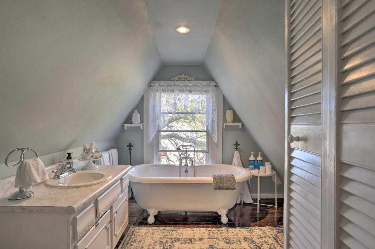 Coastal, Walkable Home In Historic Southport! Exteriör bild